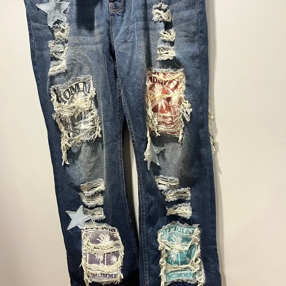 NWT Men's Size 36 Boohoo man Relaxed Rigid Flare Applique‎ Jeans, Wide leg